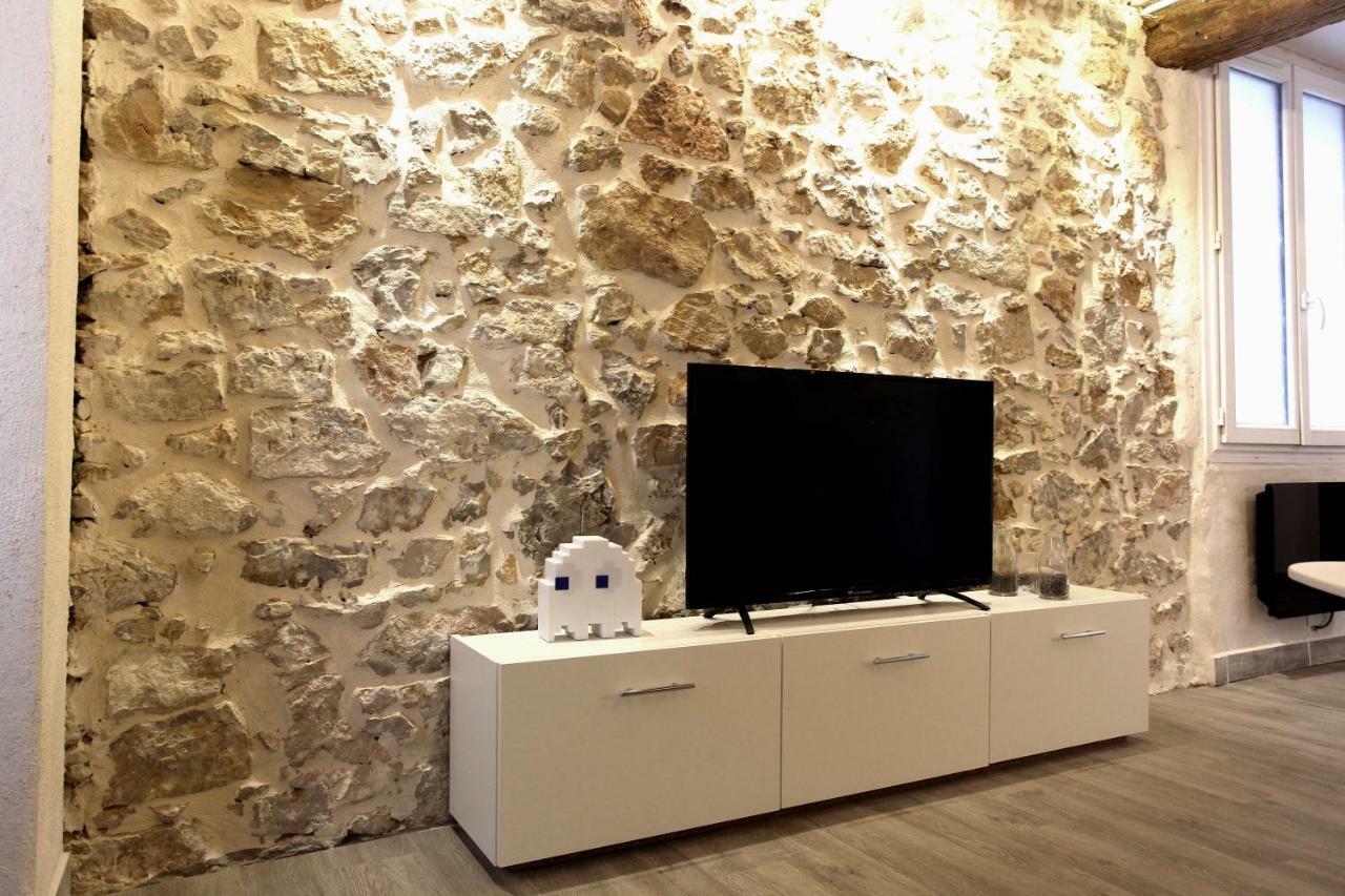 GregBnb-com - T2 Ancien et moderne - PARKING INCLUS - 15min Gare Toulon Exterior foto