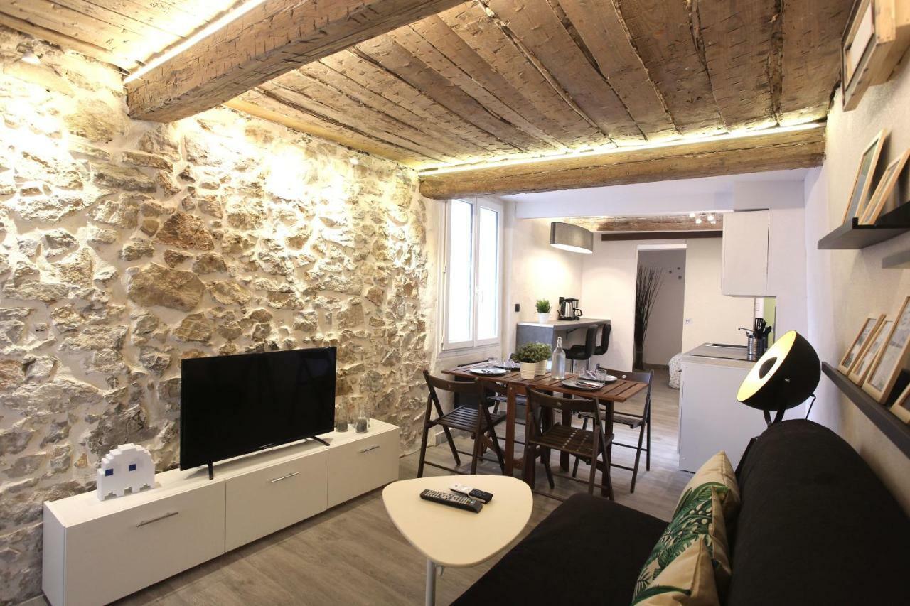 GregBnb-com - T2 Ancien et moderne - PARKING INCLUS - 15min Gare Toulon Exterior foto